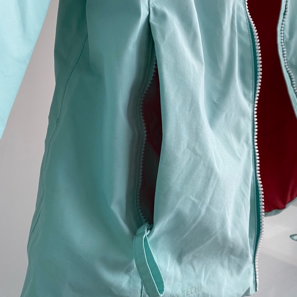 Helly Hansen Mint Green Hiking Jacket - Picture 5 of 10